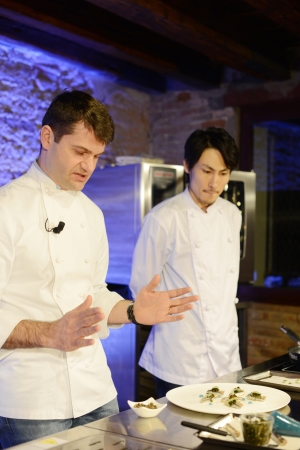 <b>GUSTO IN SCENA 2015 - LA CUCINA DEL SENZA di Enrico Crippa, Andrea Aprea, Paolo Teverini, Manuel e Christian Costardi e Enrico Bartolini  © Alice Ostan </b> - Enrico Bartolini - Devero, Cavenago di Brianza (MB)